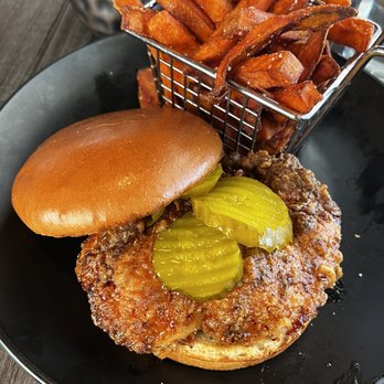 Flavor Hills - CRISPY GLAZED CHICKEN SANDWICH - Southern Near Me - Jacksonville, North Carolina Flavor Hills - CRISPY GLAZED CHICKEN SANDWICH - Southern Near Me - Jacksonville, North Carolina