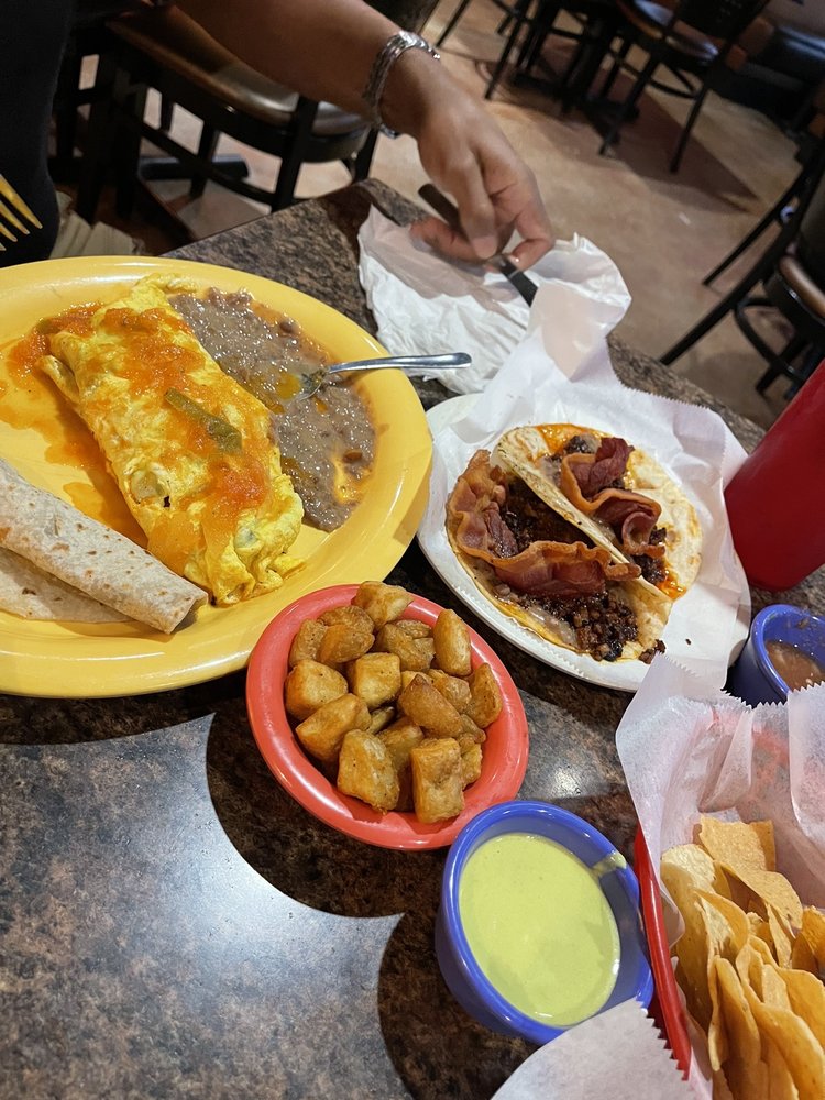 Taqueria Chalupas