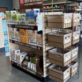 Mac-n-Charlie's Pet Stop - Pet Stores Near Me - Firestone, Colorado