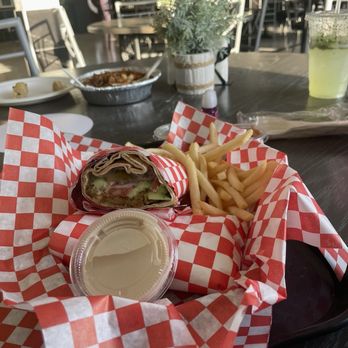 Chick-N-falafel - Falafel sandwich 10/10. - Desserts Near Me - Colton, California