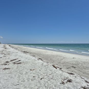 Manatee public beach - Beaches Near Me - Holmes Beach, Florida