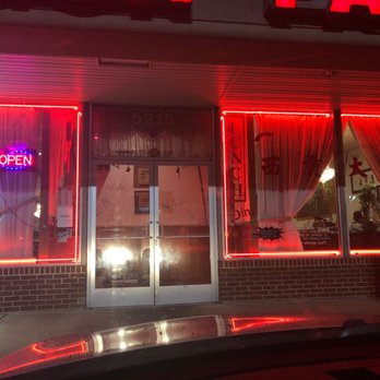 Saigon Palace - @930 their open but not serving anybody after 9 I guess - Vietnamese Near Me - Charlotte, North Carolina Saigon Palace - @930 their open but not serving anybody after 9 I guess - Vietnamese Near Me - Charlotte, North Carolina