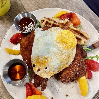 Peacock Pansy - Fried chicken and croffle - Breakfast & Brunch Near Me - San Francisco, California Peacock Pansy - Fried chicken and croffle - Breakfast & Brunch Near Me - San Francisco, California