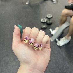 City Nails & Spa II