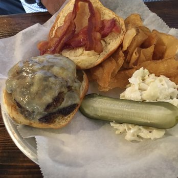 Yonkers Brewing Co. - Cheddar gorge burger - Gastropubs Near Me - Yonkers, New York Yonkers Brewing Co. - Cheddar gorge burger - Gastropubs Near Me - Yonkers, New York