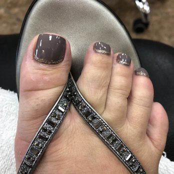 Amazing Nails & Spa - Nail Salons Near Me - Tracy, California