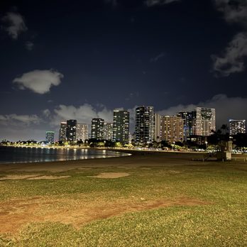 Magic Island - Parks Near Me - Honolulu, Hawaii Magic Island - Parks Near Me - Honolulu, Hawaii