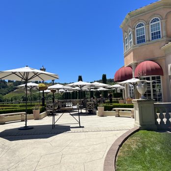 Dutcher Crossing Winery - Wineries Near Me - Geyserville, California Dutcher Crossing Winery - Wineries Near Me - Geyserville, California