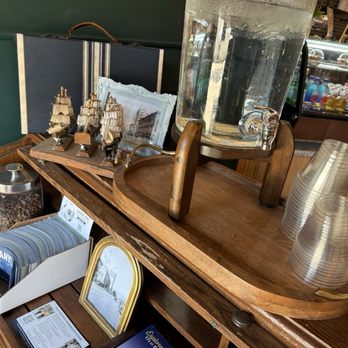 Nostalgic Cafe - Coffee & Tea Near Me - Pasadena, California