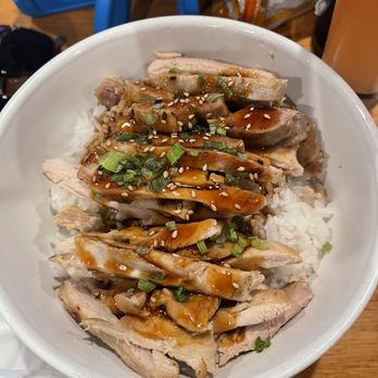 Xevichez Sushi Bar - Chicken Teriyaki Bowl - Sushi Bars Near Me - Northridge, California Xevichez Sushi Bar - Chicken Teriyaki Bowl - Sushi Bars Near Me - Northridge, California