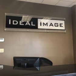 Ideal Image Buckhead - Front desk