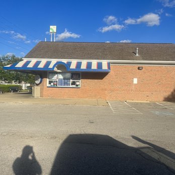 Handel's Ice Cream-Columbus - Outside - Ice Cream & Frozen Yogurt Near Me - Columbus, Ohio