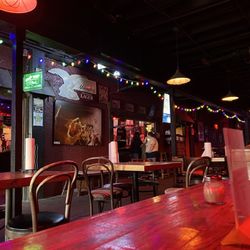 Mosey's - Interior