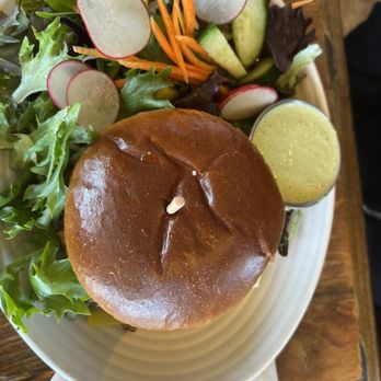 Simmzy's - Bacon Blue Deluxe Burger with side salad - Gastropubs Near Me - Long Beach, California