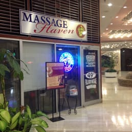 Cozy little place... For an Amazing foot massage!