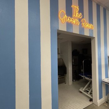 Fresh Paws - Pet Groomers Near Me - Studio City, California Fresh Paws - Pet Groomers Near Me - Studio City, California