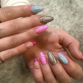 Charming Nail Lounge - Nail Salons Near Me - Newport Beach, California Charming Nail Lounge - Nail Salons Near Me - Newport Beach, California
