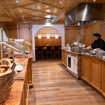 Wellnesshotel Randsbergerhof - Frühstücksbuffet im Hotel Randsbergerhof - Hotels Near Me - Cham, BY