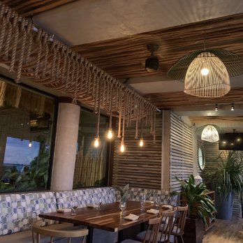 Fred's House - Inside - Seafood Near Me - Cancún, ROO Fred's House - Inside - Seafood Near Me - Cancún, ROO