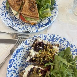 Arden's Rowayton - Ricotta toast, chicken sandwich