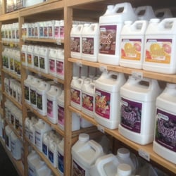 Full line of Botanicare nutrients, plastics and media