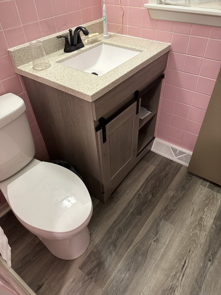 Slide of D’s Handyman Service