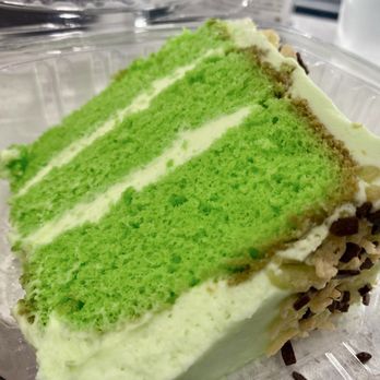 Gwenie's Pastries - Pandan cake - Bakeries Near Me - Arlington, Virginia