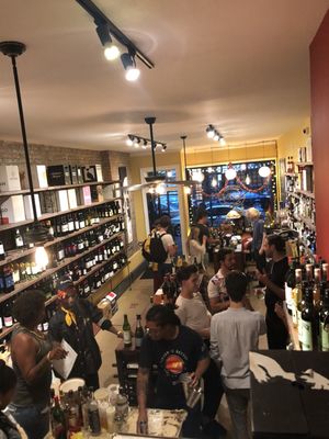 Bottoms Up Wine & Spirits by null