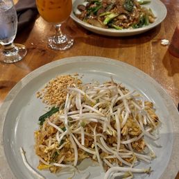 Pad Thai, Pad See Ew Pad Thai, Pad See Ew