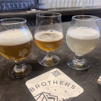 Brothers Cascadia Brewing - $7.50 (5 oz) flight - Breweries Near Me - Vancouver, Washington Brothers Cascadia Brewing - $7.50 (5 oz) flight - Breweries Near Me - Vancouver, Washington