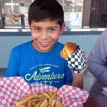 Stewart&Grub - Yummy Chicken Burger - Chicken Wings Near Me - Downey, California Stewart&Grub - Yummy Chicken Burger - Chicken Wings Near Me - Downey, California