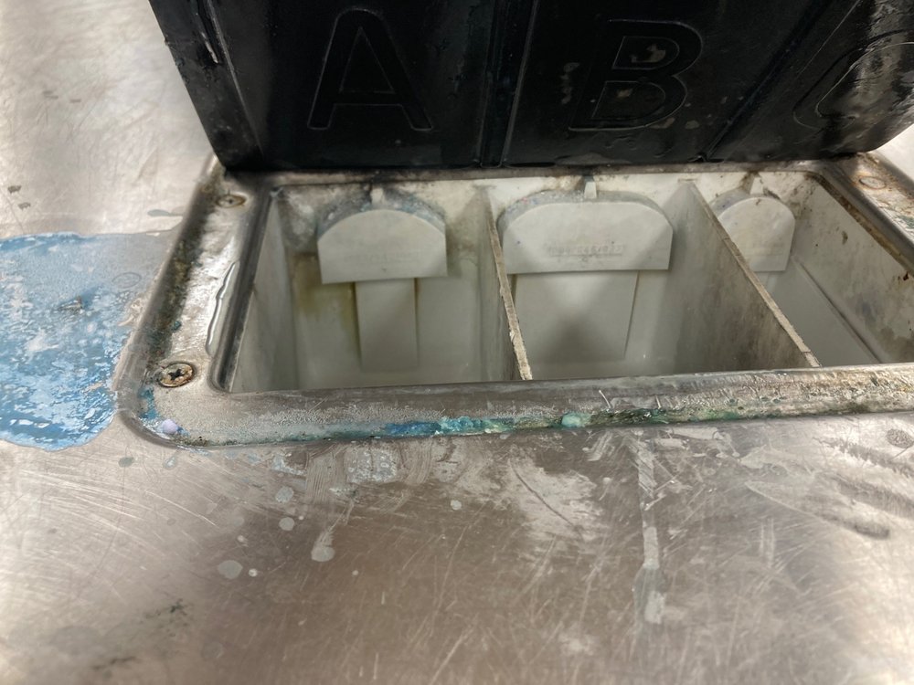 RENTON COIN LAUNDRY Updated August 2024 16 Photos & 13 Reviews