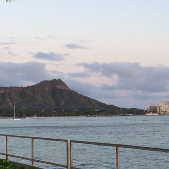 House Without A Key - Beautiful view of Diamond Head - Seafood Near Me - Honolulu, Hawaii
