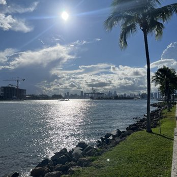 South Pointe Park - Parks Near Me - Miami Beach, Florida South Pointe Park - Parks Near Me - Miami Beach, Florida