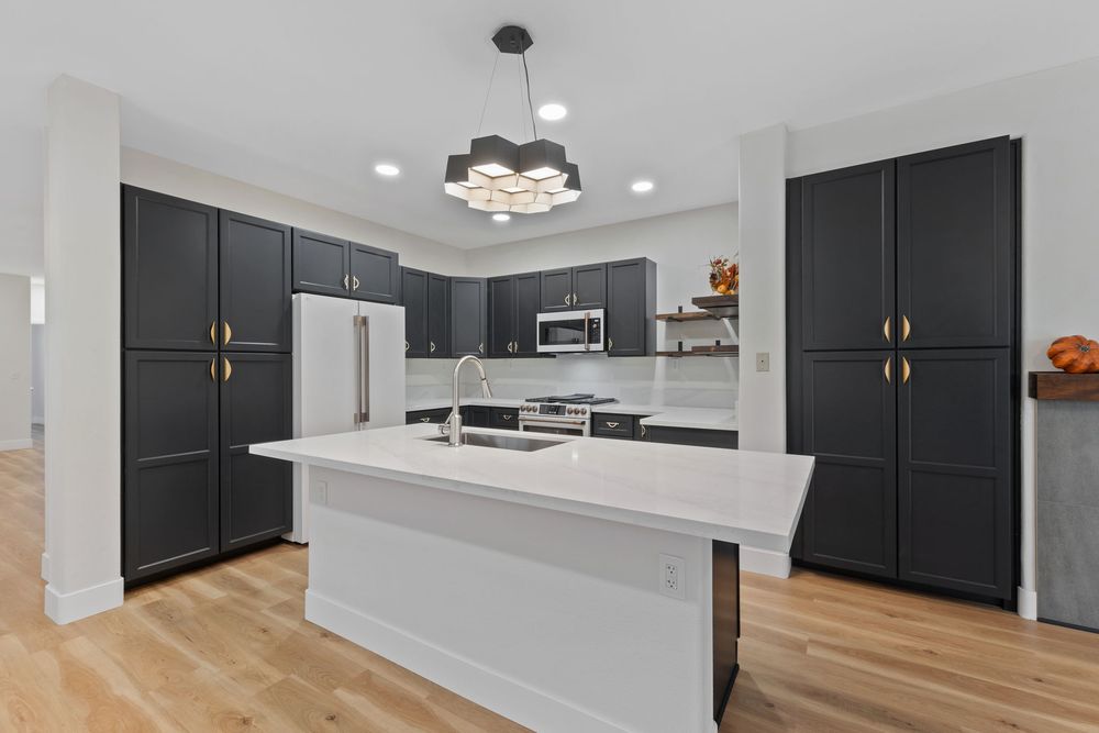 Slide of Advantage Home Improvement