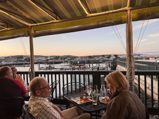 Archer’s on the Pier by null
