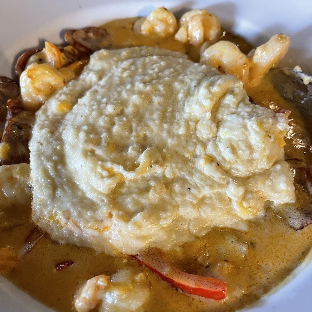 Boars Head Grill - Shrimp and grits - Seafood Near Me - Savannah, Georgia