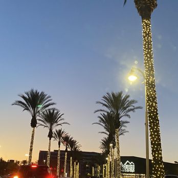 Empire Center - Shopping Centers Near Me - Burbank, California Empire Center - Shopping Centers Near Me - Burbank, California