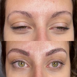 Vanity and Mascara