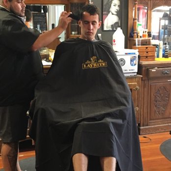 Rocket 88 Gentlemen's Barbershop - Barbers Near Me - Redlands, California