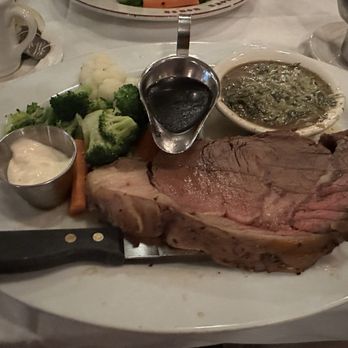 Burbank Smokehouse - Prime Rib of Beef - Steakhouses Near Me - Burbank, California Burbank Smokehouse - Prime Rib of Beef - Steakhouses Near Me - Burbank, California
