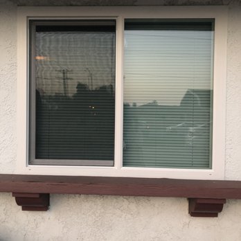 Vinyl Window Broker - New window installed on December 2, 2019. - Windows Installation Near Me - Tustin, California Vinyl Window Broker - New window installed on December 2, 2019. - Windows Installation Near Me - Tustin, California