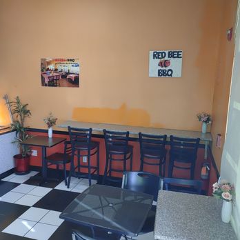 Red Bee BBQ - Inside - Barbeque Near Me - Santa Rosa, California