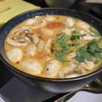 Kin Long Beach - Tom Kha - Thai Near Me - Long Beach, California