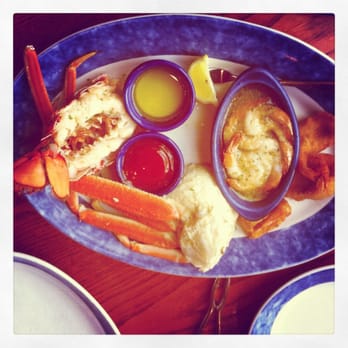 Red Lobster - This is the Ultimate Feast. Delicious and big enough for my sister and I to share. - Seafood Near Me - Tigard, Oregon