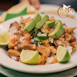 Maggie's - Chifrijo