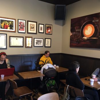 Peet's Coffee - Indoor seating is comfortable. - Coffee & Tea Near Me - Pleasanton, California