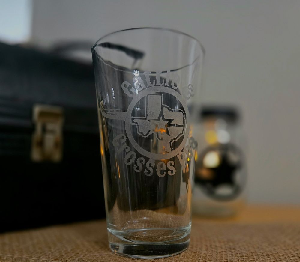 Cattle & Crosses BBQ Logo