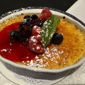 Central Park Bistro - Crème brûlée - New American Near Me - San Mateo, California