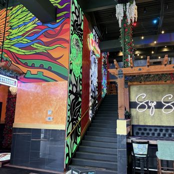El Trompo Mexican Grill Monroe - Cool decor - Mexican Near Me - Middletown, Ohio
